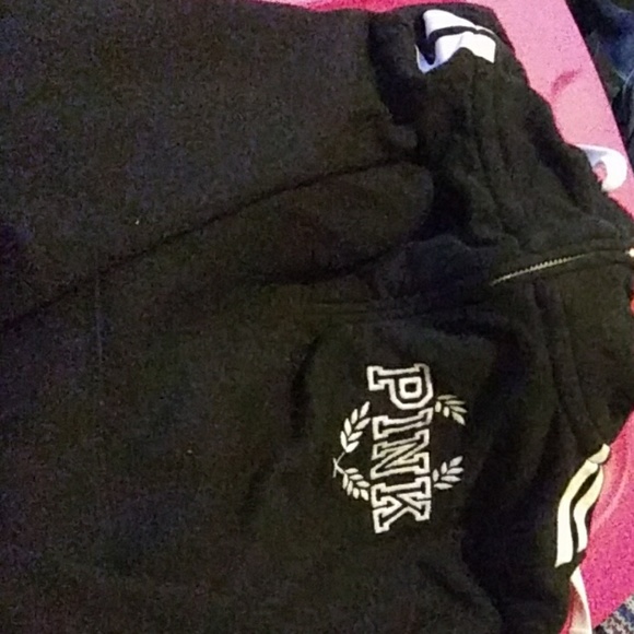 Pullover - Picture 2 of 2